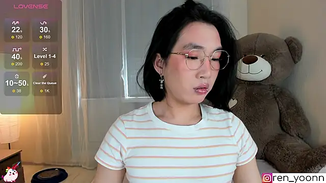 Snapshot of Ren_yoon chatting on April 9, 2026, 11:27 am Ren yoon online show from April 9, 2026, 11:27 am