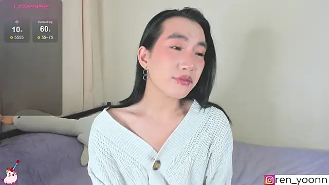 Snapshot of Ren_yoon chatting on November 11, 2025, 8:31 am Ren yoon online show from November 11, 2025, 8:31 am