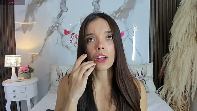 Snapshot of hannahill69 chatting on February 13, 2026, 5:07 am hannahill69 online show from February 13, 2026, 5:07 am