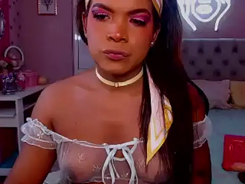 Snapshot of alexa_rodriicum chatting on February 12, 2026, 5:23 pm alexa rodriicum online show from February 12, 2026, 5:23 pm