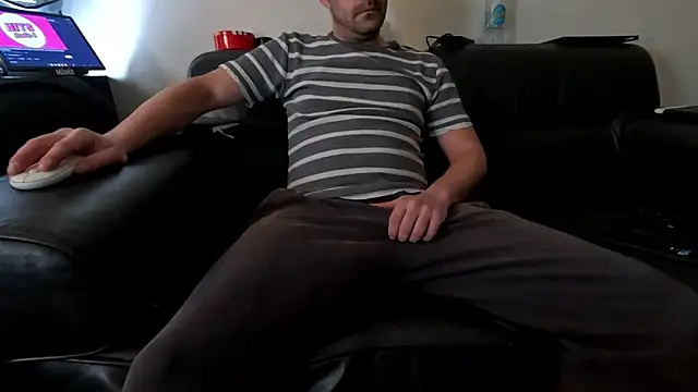 Snapshot of Lucas1andOnly4Girl chatting on January 1, 2025, 12:55 pm Lucas1andOnly4Girl online show from January 1, 2025, 12:55 pm