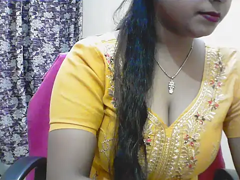 Snapshot of LovingPihu chatting on May 7, 2026, 5:11 am LovingPihu online show from May 7, 2026, 5:11 am