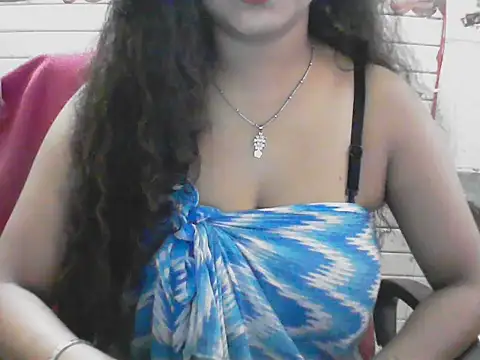 Snapshot of LovingPihu chatting on June 16, 2026, 4:34 am LovingPihu online show from June 16, 2026, 4:34 am