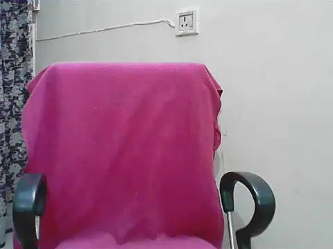 Snapshot of LovingPihu chatting on May 2, 2026, 5:34 am LovingPihu online show from May 2, 2026, 5:34 am