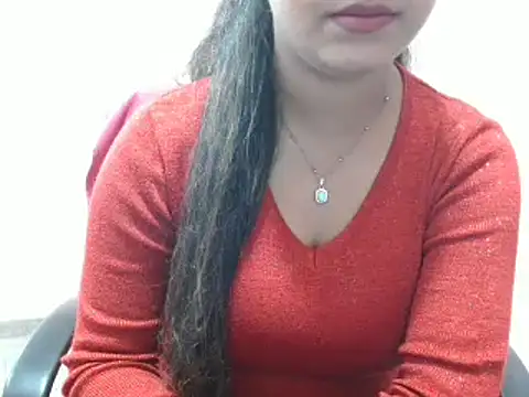 Snapshot of LovingPihu chatting on March 8, 2025, 4:56 am LovingPihu online show from March 8, 2025, 4:56 am