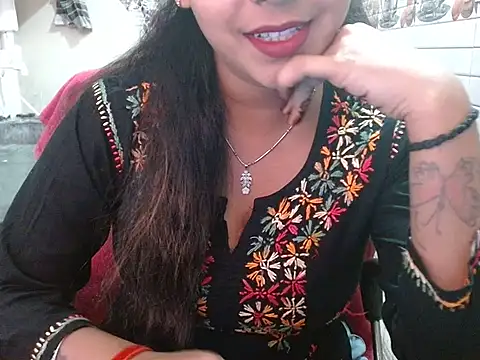 Snapshot of LovingPihu chatting on March 31, 2026, 5:42 am LovingPihu online show from March 31, 2026, 5:42 am