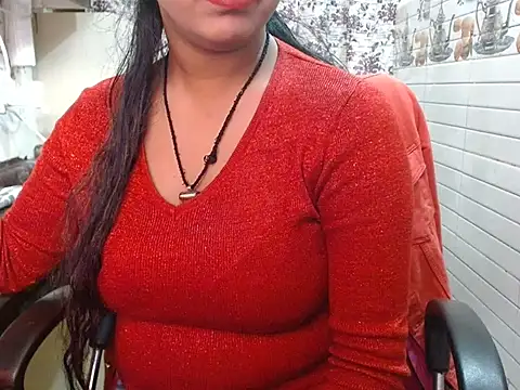 Snapshot of LovingPihu chatting on December 23, 2025, 5:51 am LovingPihu online show from December 23, 2025, 5:51 am
