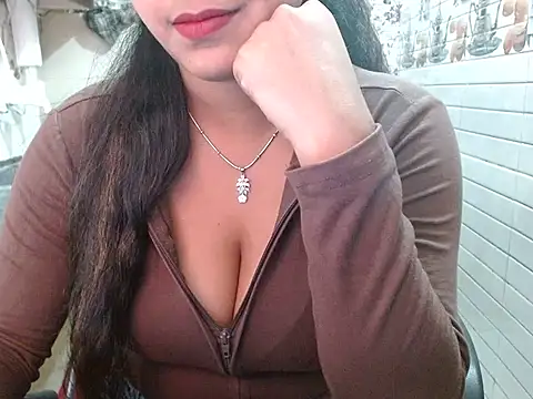 Snapshot of LovingPihu chatting on March 26, 2026, 5:50 am LovingPihu online show from March 26, 2026, 5:50 am
