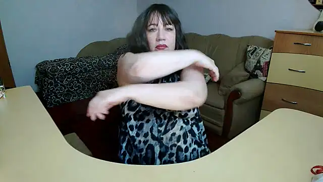 Snapshot of Lucretia_Goldi_ chatting on April 18, 2026, 9:37 pm Lucretia Goldi online show from April 18, 2026, 9:37 pm