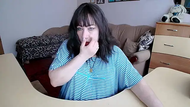 Snapshot of Lucretia_Goldi_ chatting on February 11, 2026, 1:00 pm Lucretia Goldi online show from February 11, 2026, 1:00 pm