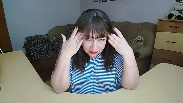 Snapshot of Lucretia_Goldi_ chatting on February 2, 2026, 3:22 pm Lucretia Goldi online show from February 2, 2026, 3:22 pm