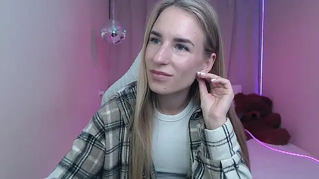 Snapshot of DeboraHorny chatting on May 16, 2026, 6:12 am DeboraHorny online show from May 16, 2026, 6:12 am