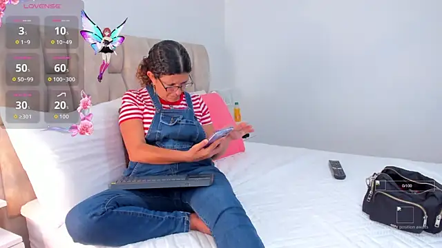 Keyla Milf online show from November 22, 2025, 4:00 am