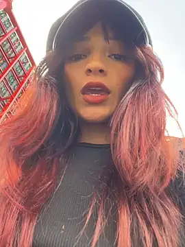 Snapshot of Lilith_Mark chatting on October 21, 2025, 7:57 pm Lilith Mark online show from October 21, 2025, 7:57 pm