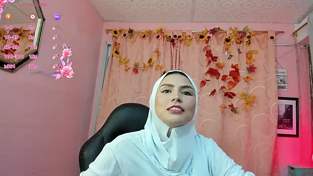 Snapshot of DarshaKhemu chatting on September 18, 2025, 8:45 pm DarshaKhemu online show from September 18, 2025, 8:45 pm