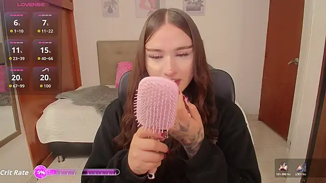 Miley Baker online show from November 12, 2025, 1:48 pm