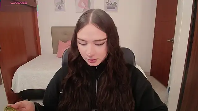 Miley Baker online show from January 7, 2026, 4:01 pm