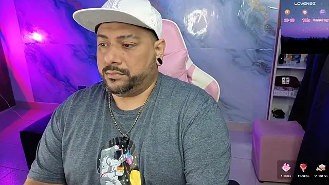 Snapshot of jacoob_woods chatting on April 28, 2026, 1:26 am jacoob woods online show from April 28, 2026, 1:26 am