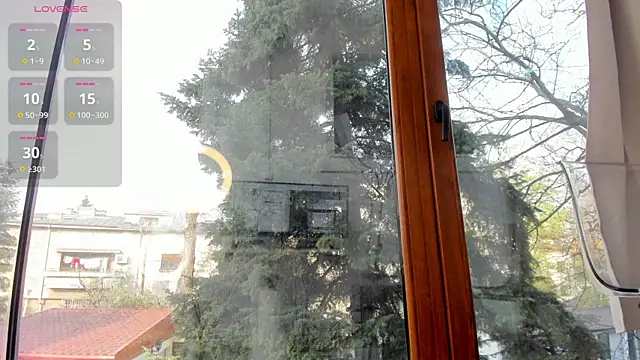 Naila18 online show from April 11, 2026, 5:37 am