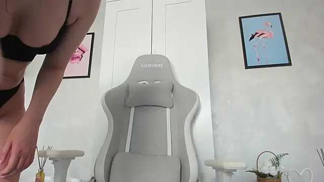 Naila18 online show from March 7, 2025, 7:08 am