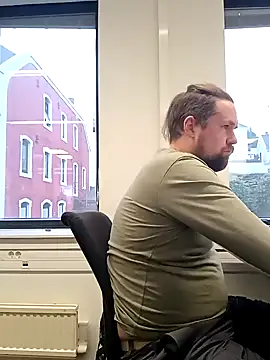 Snapshot of Tj1sen chatting on December 17, 2024, 11:49 am Tj1sen online show from December 17, 2024, 11:49 am