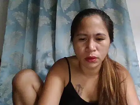 h0ney lips online show from October 1, 2025, 1:04 pm