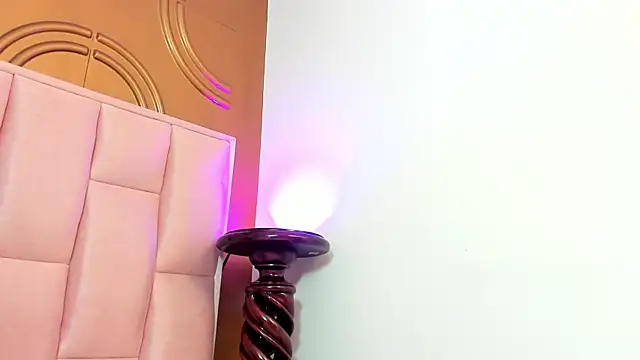 valeriaa19 online show from March 21, 2025, 8:50 am