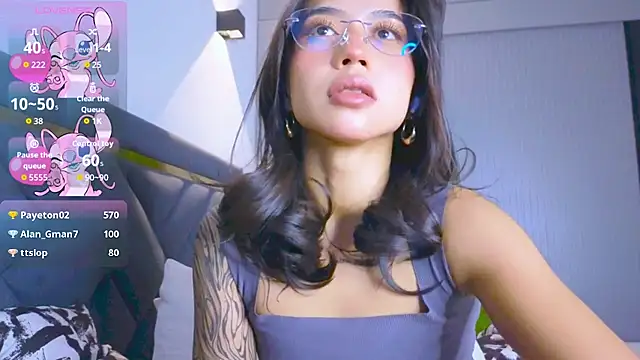 Snapshot of Mia_Tin chatting on November 19, 2025, 3:34 pm Mia Tin online show from November 19, 2025, 3:34 pm