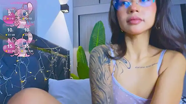 Snapshot of Mia_Tin chatting on December 2, 2025, 2:52 pm Mia Tin online show from December 2, 2025, 2:52 pm