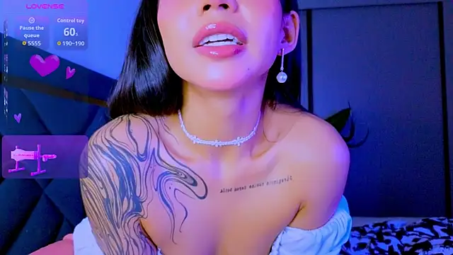 Snapshot of Mia_Tin chatting on March 28, 2026, 5:25 pm Mia Tin online show from March 28, 2026, 5:25 pm