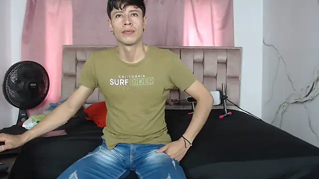 Snapshot of Sexytaty2022 chatting on March 13, 2026, 12:54 pm Sexytaty2022 online show from March 13, 2026, 12:54 pm