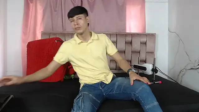 Snapshot of Sexytaty2022 chatting on April 1, 2026, 1:34 pm Sexytaty2022 online show from April 1, 2026, 1:34 pm