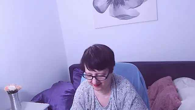 Snapshot of ChristaRose chatting on November 19, 2025, 10:21 pm ChristaRose online show from November 19, 2025, 10:21 pm