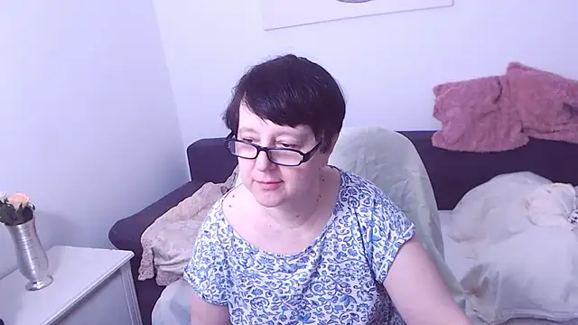 Snapshot of ChristaRose chatting on February 8, 2026, 12:47 pm ChristaRose online show from February 8, 2026, 12:47 pm