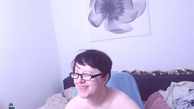 Snapshot of ChristaRose chatting on December 21, 2025, 1:46 pm ChristaRose online show from December 21, 2025, 1:46 pm