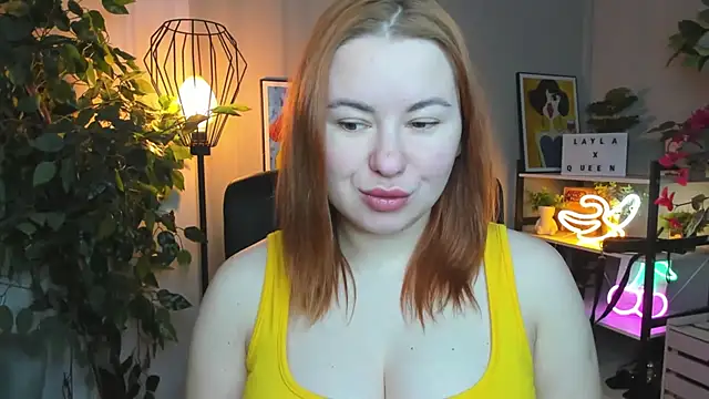 Snapshot of LAYLAxSTAR chatting on February 8, 2026, 7:39 am LAYLAxSTAR online show from February 8, 2026, 7:39 am