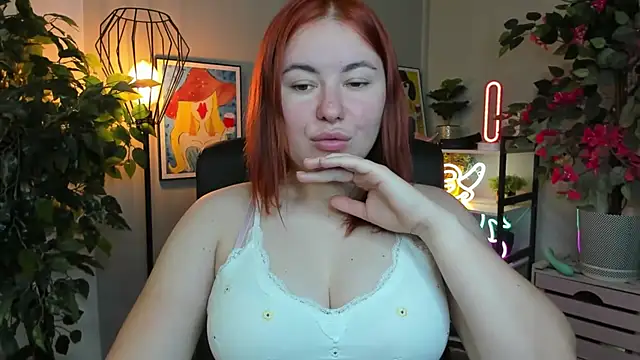 LAYLAxSTAR online show from October 6, 2025, 6:47 am