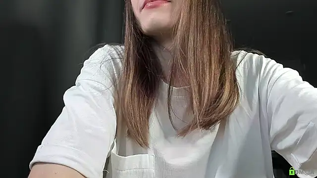 Snapshot of Courtney_Luv chatting on January 11, 2026, 12:56 pm Courtney Luv online show from January 11, 2026, 12:56 pm