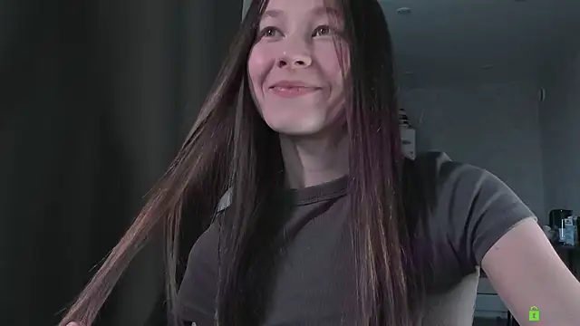 Snapshot of Courtney_Luv chatting on April 27, 2026, 1:31 pm Courtney Luv online show from April 27, 2026, 1:31 pm