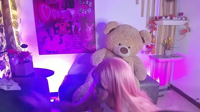 Snapshot of _liathompsom09 chatting on December 17, 2025, 9:53 pm liathompsom09 online show from December 17, 2025, 9:53 pm