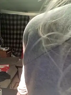 Snapshot of LittleblondeTS chatting on March 13, 2026, 6:46 pm LittleblondeTS online show from March 13, 2026, 6:46 pm