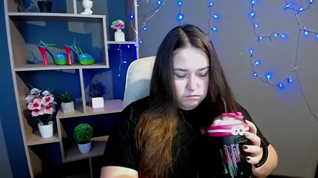 Snapshot of XX_Daniella_XX chatting on November 18, 2025, 7:33 am XX Daniella XX online show from November 18, 2025, 7:33 am