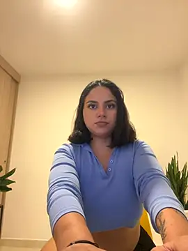 Snapshot of susy_angel chatting on December 5, 2025, 12:43 am susy angel online show from December 5, 2025, 12:43 am