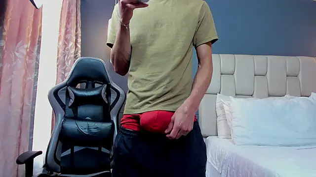 Snapshot of Luis_Negreteth chatting on November 26, 2025, 8:20 pm Luis Negreteth online show from November 26, 2025, 8:20 pm