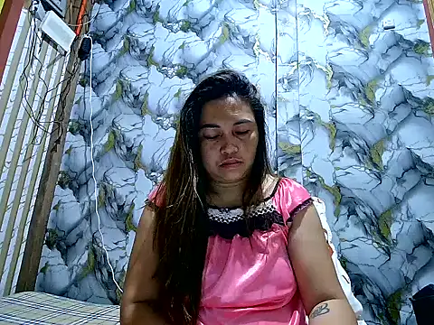 LalaiAsian online show from July 4, 2026, 10:36 pm