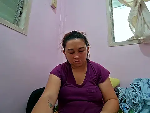 LalaiAsian online show from October 3, 2025, 5:42 am