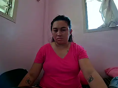 LalaiAsian online show from October 2, 2025, 2:15 am