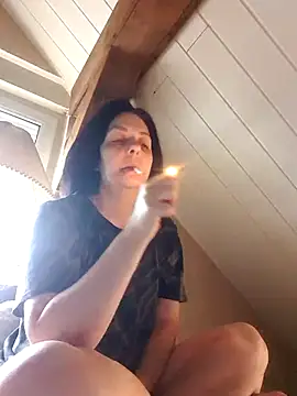 Snapshot of LaraLoviaAndFriends chatting on February 21, 2025, 7:23 am LaraLoviaAndFriends online show from February 21, 2025, 7:23 am