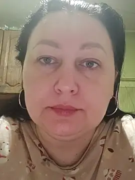 Snapshot of Rini333 chatting on February 2, 2026, 5:06 am Rini333 online show from February 2, 2026, 5:06 am