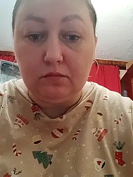 Snapshot of Rini333 chatting on November 23, 2025, 12:26 pm Rini333 online show from November 23, 2025, 12:26 pm